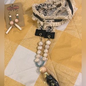 Plunder Earring and Necklace Set